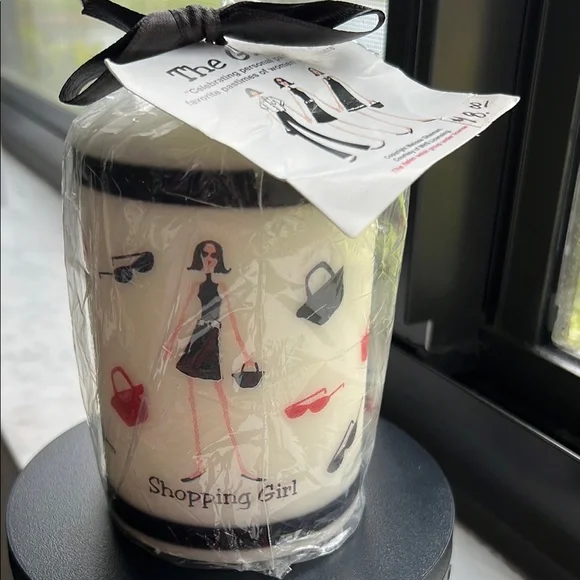 THE GIRLS VINTAGE SHOPPING GIRL CANDLE by MELISSA GITELMAN - Picture 1 of 8